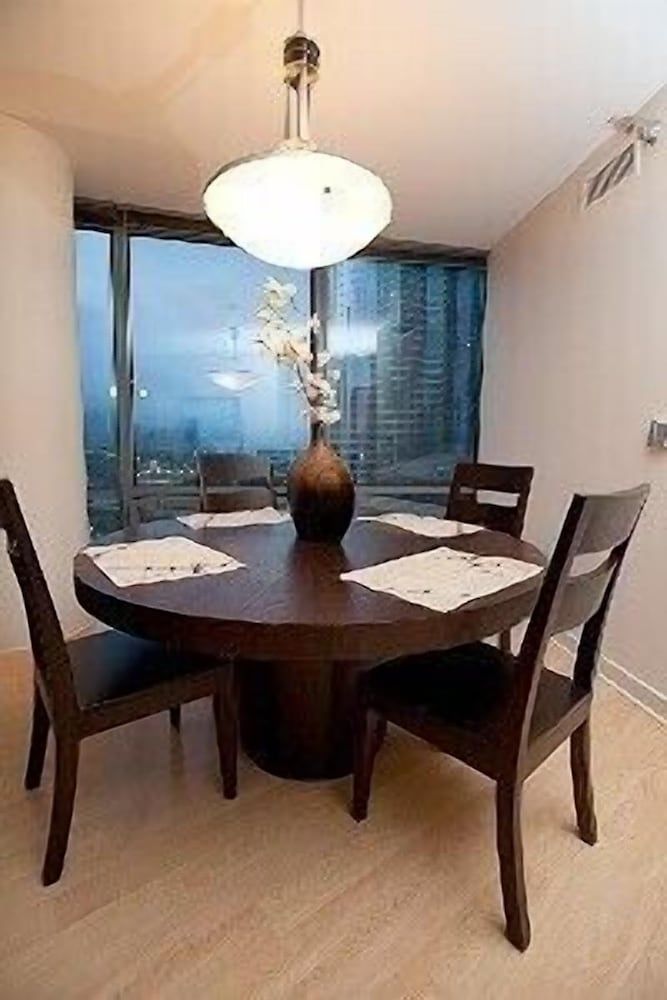 undefined Chicago Downtown Condo - Michigan Ave Suite ID 14-15 7