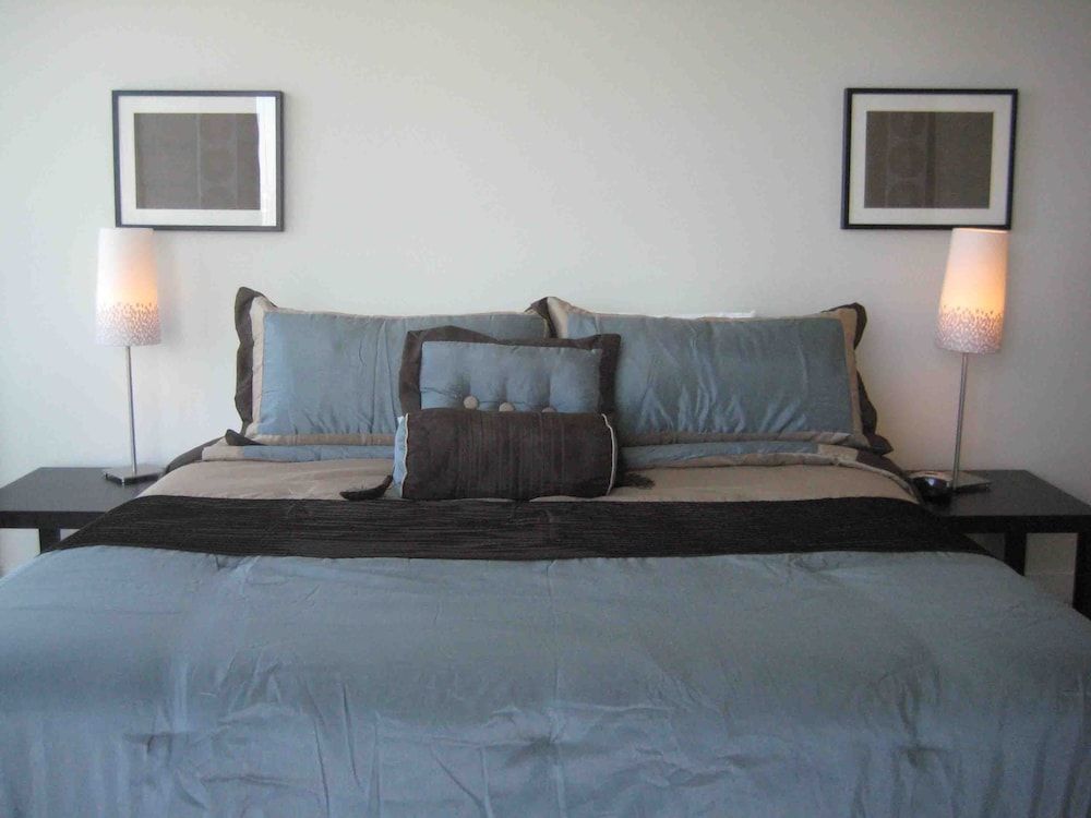 undefined Chicago Downtown Condo - Michigan Ave Suite ID 14-15 5