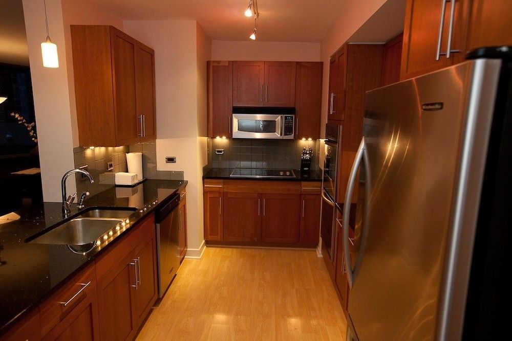 undefined Chicago Downtown Condo - Michigan Ave Suite ID 14-15 2