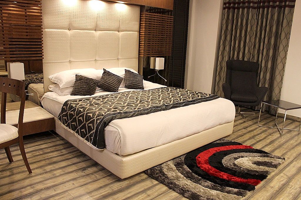 Premium Room With City View & Bath Tub