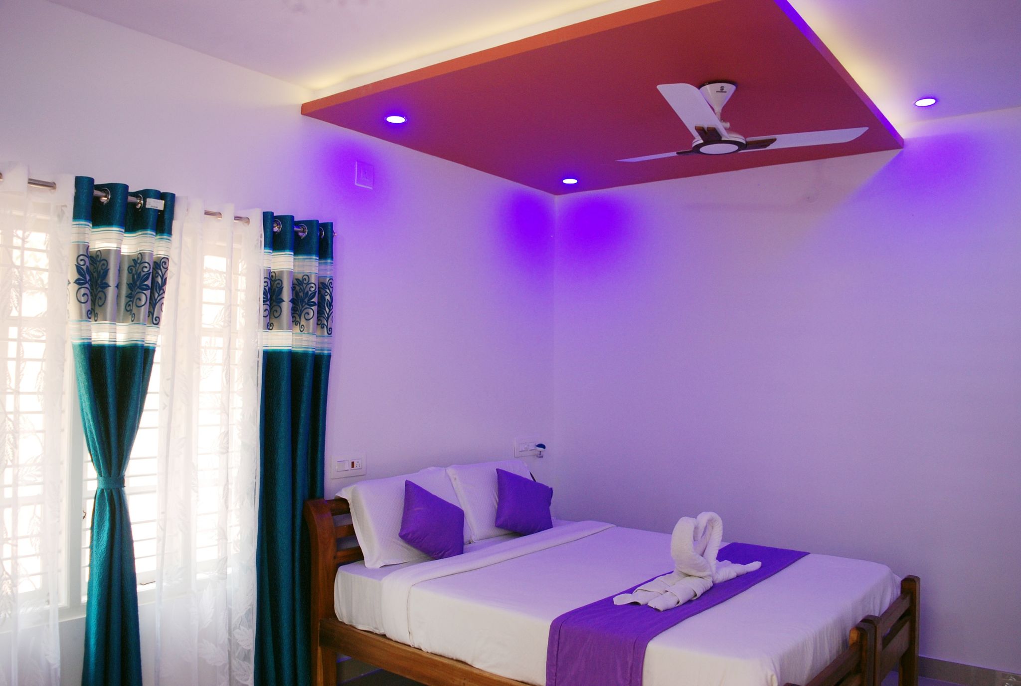 STANDARD BOUTIQUE ROOM