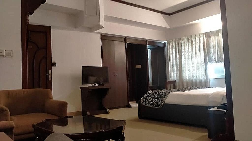 Hotel Darshan Towers Deluxe  2