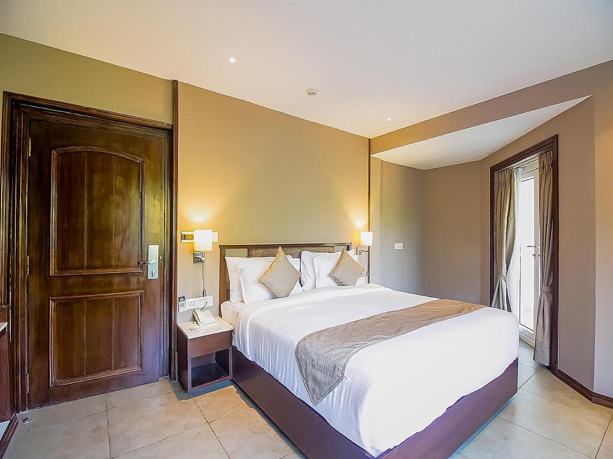 DeAmour: A Dreamy Getaway, Near The Beach Deluxe Room 2