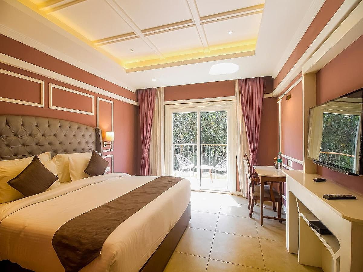 DeAmour: A Dreamy Getaway, Near The Beach Deluxe Room