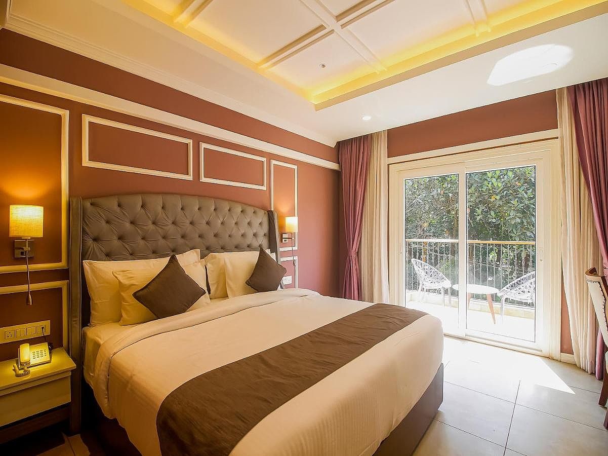 DeAmour: A Dreamy Getaway, Near The Beach Deluxe Room 7