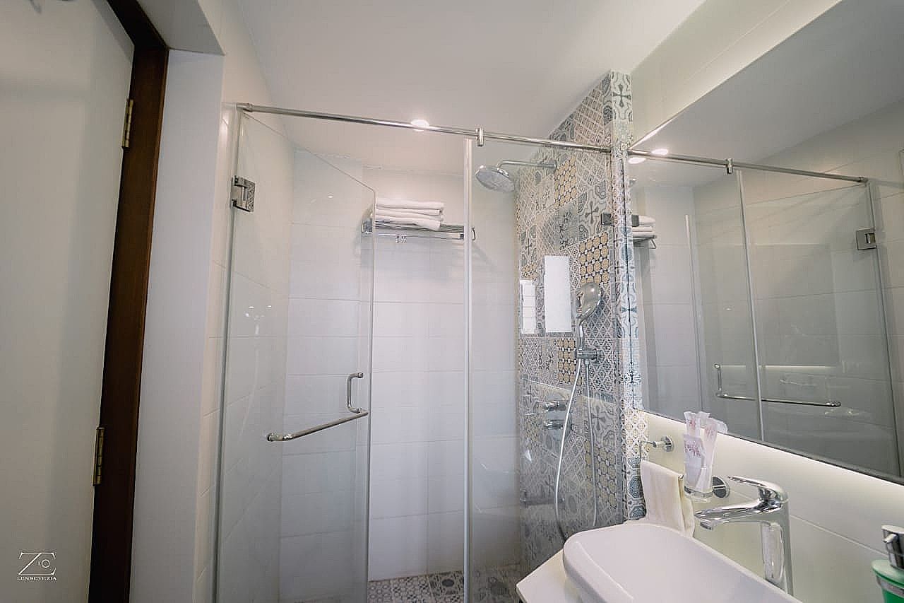 DeAmour: A Dreamy Getaway, Near The Beach Deluxe Room 25