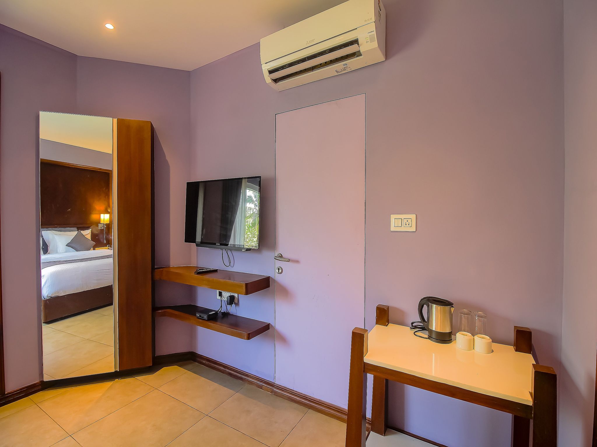 DeAmour: A Dreamy Getaway, Near The Beach Deluxe Room 26