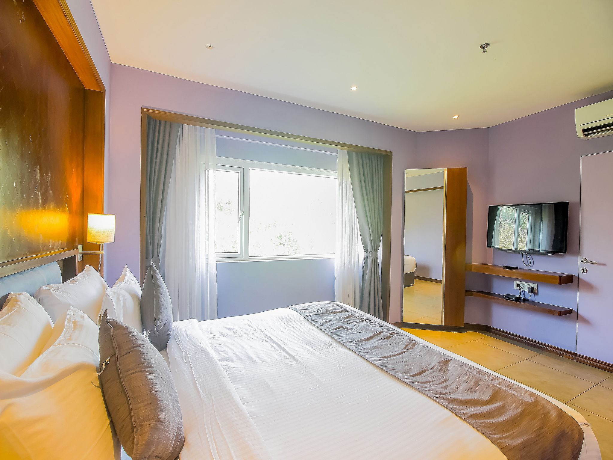 DeAmour: A Dreamy Getaway, Near The Beach Deluxe Room 11