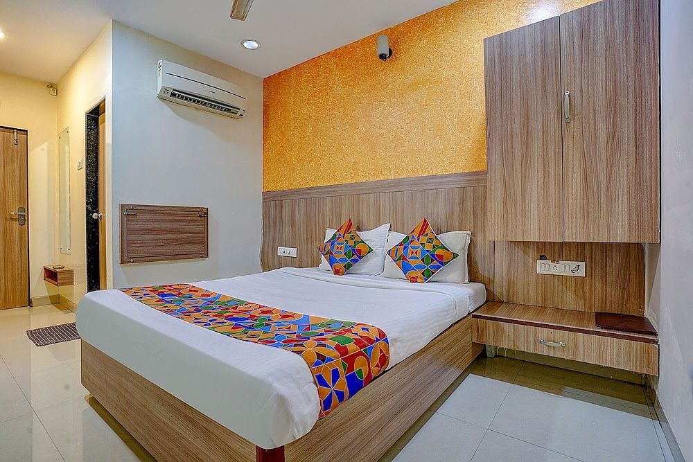 FabHotel Prakash Inn Deluxe Room