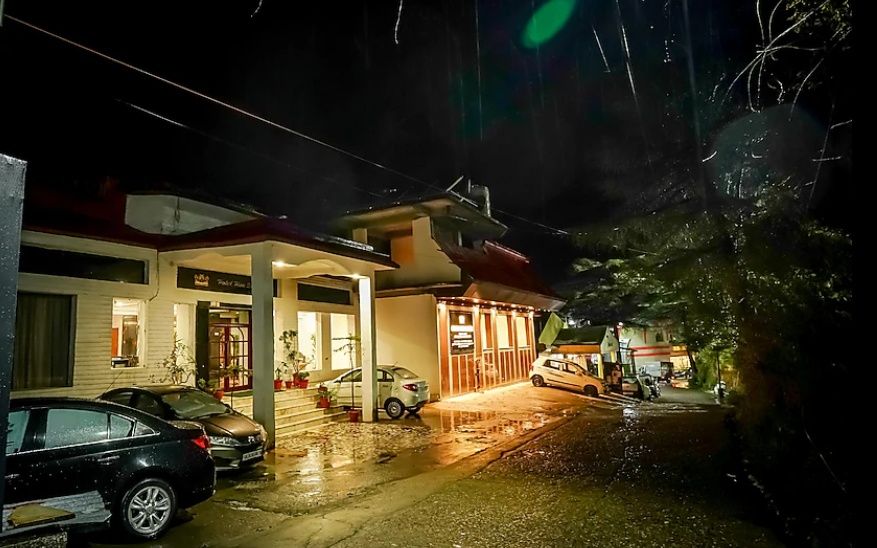 undefined Grand Him Queen 7