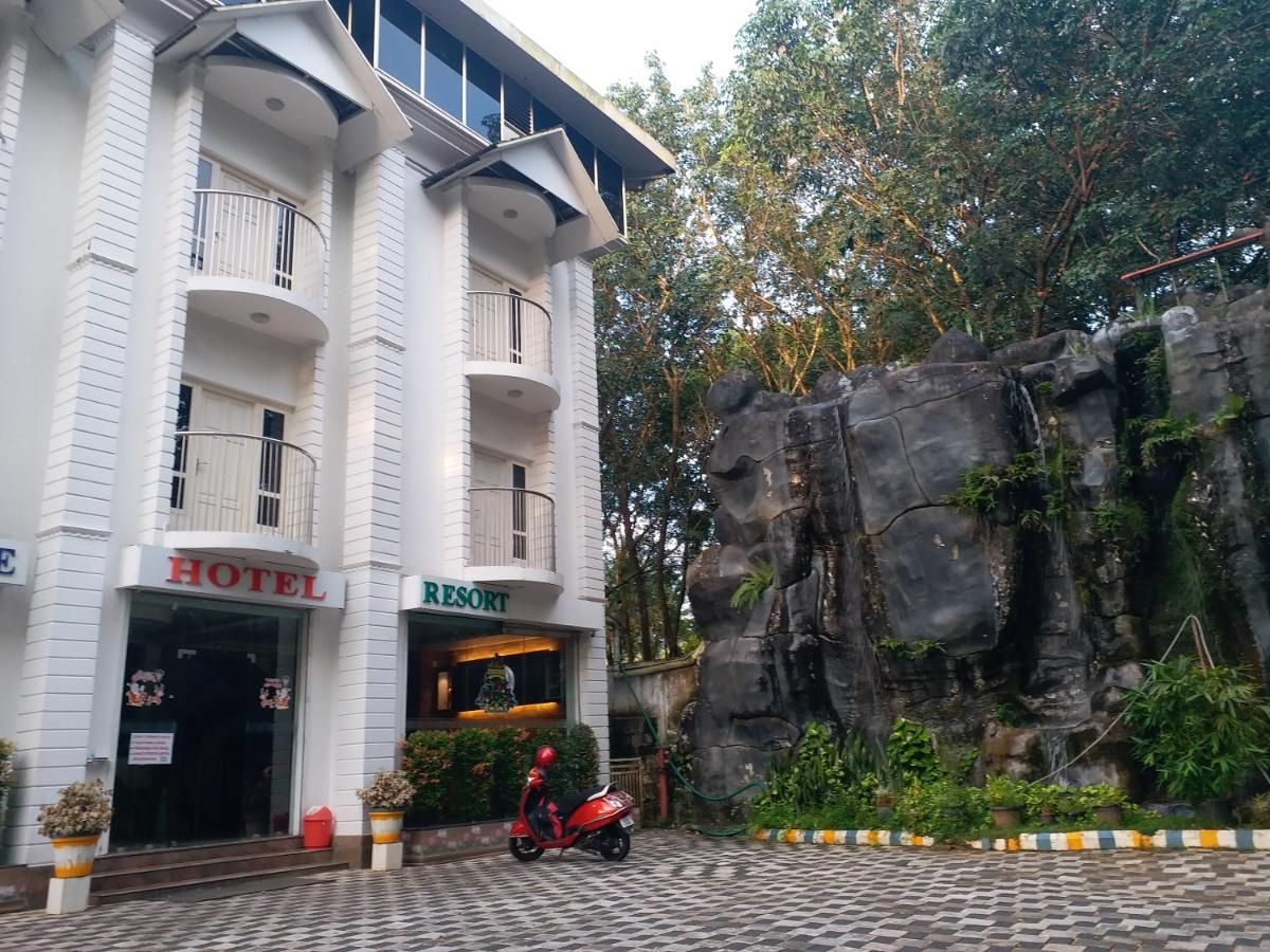 Hotel Exterior