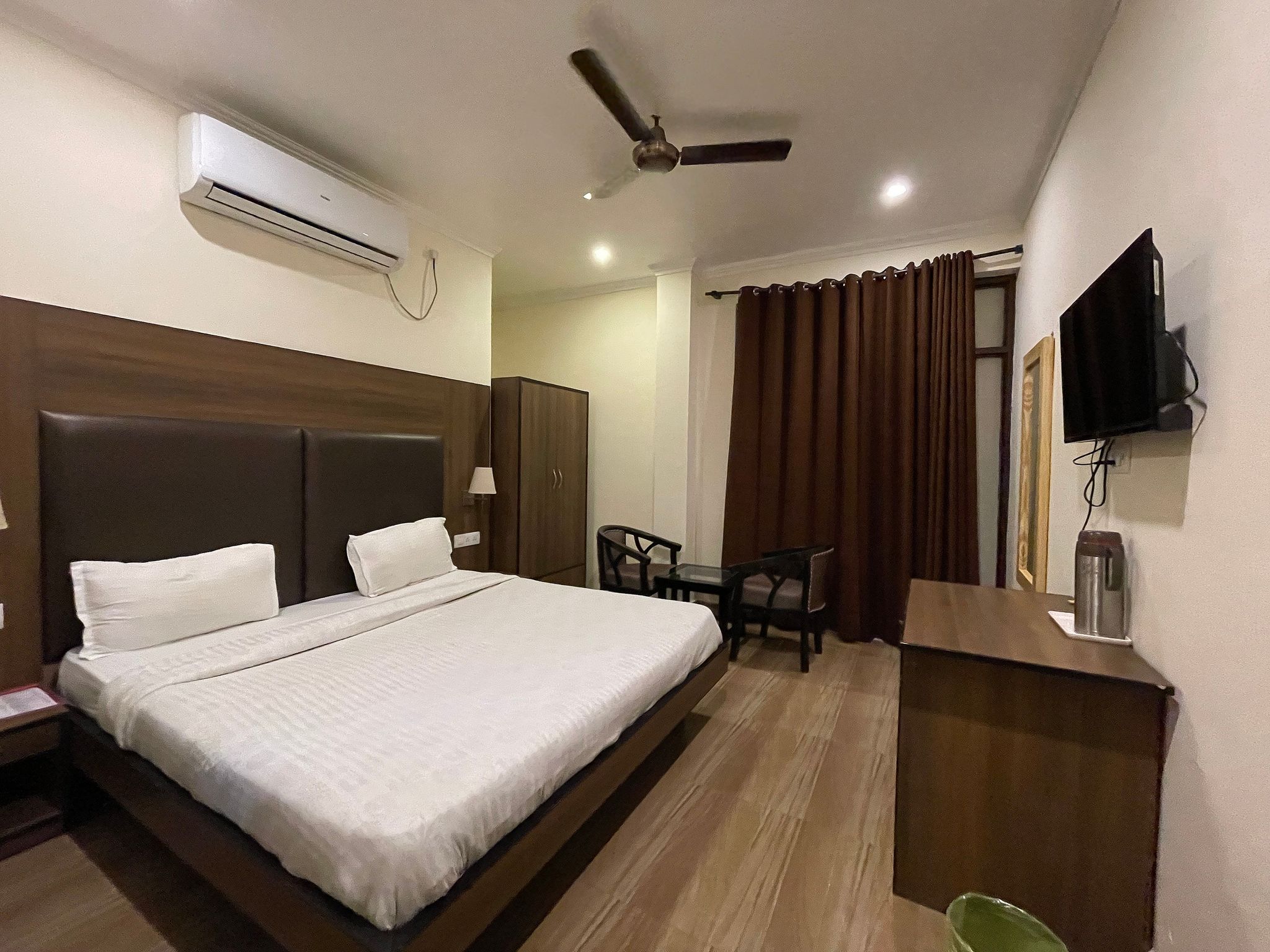 Tapasthali by Meera Hotels Standard Room 3