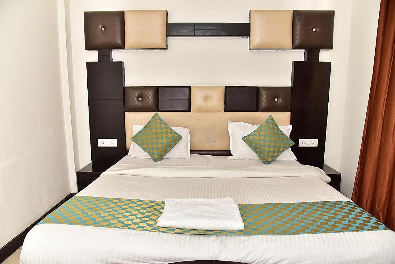 Hotel Mussoorie Club