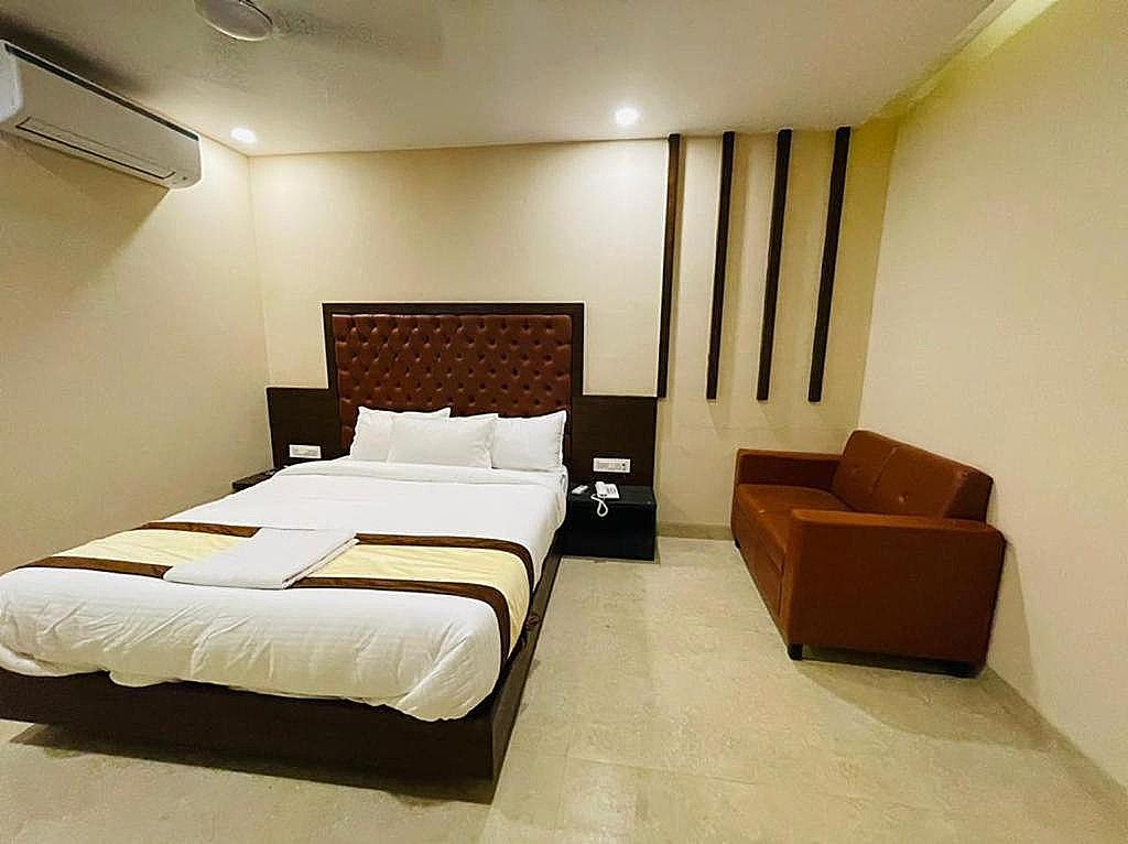 Hotel New Suite Deluxe King Room 7