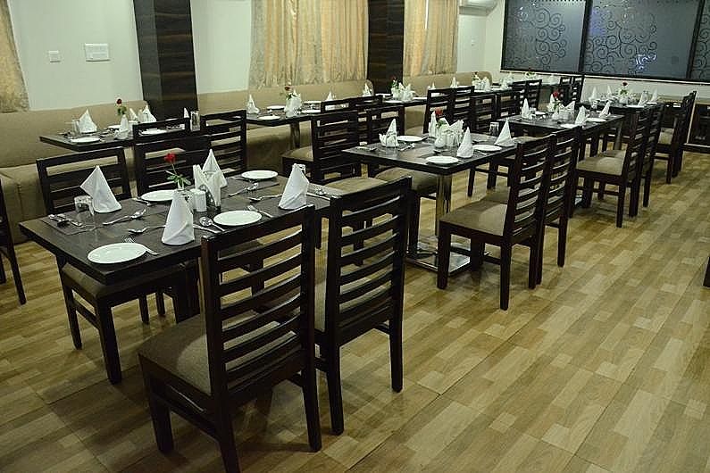 Food & Dining
