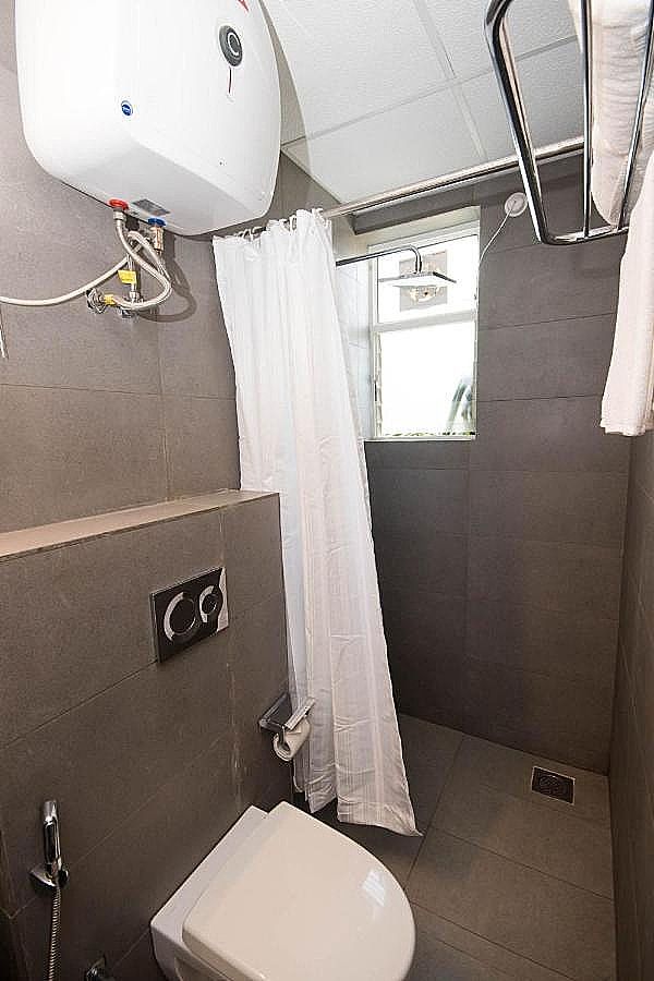 Hotel Vemara Standard Room 5