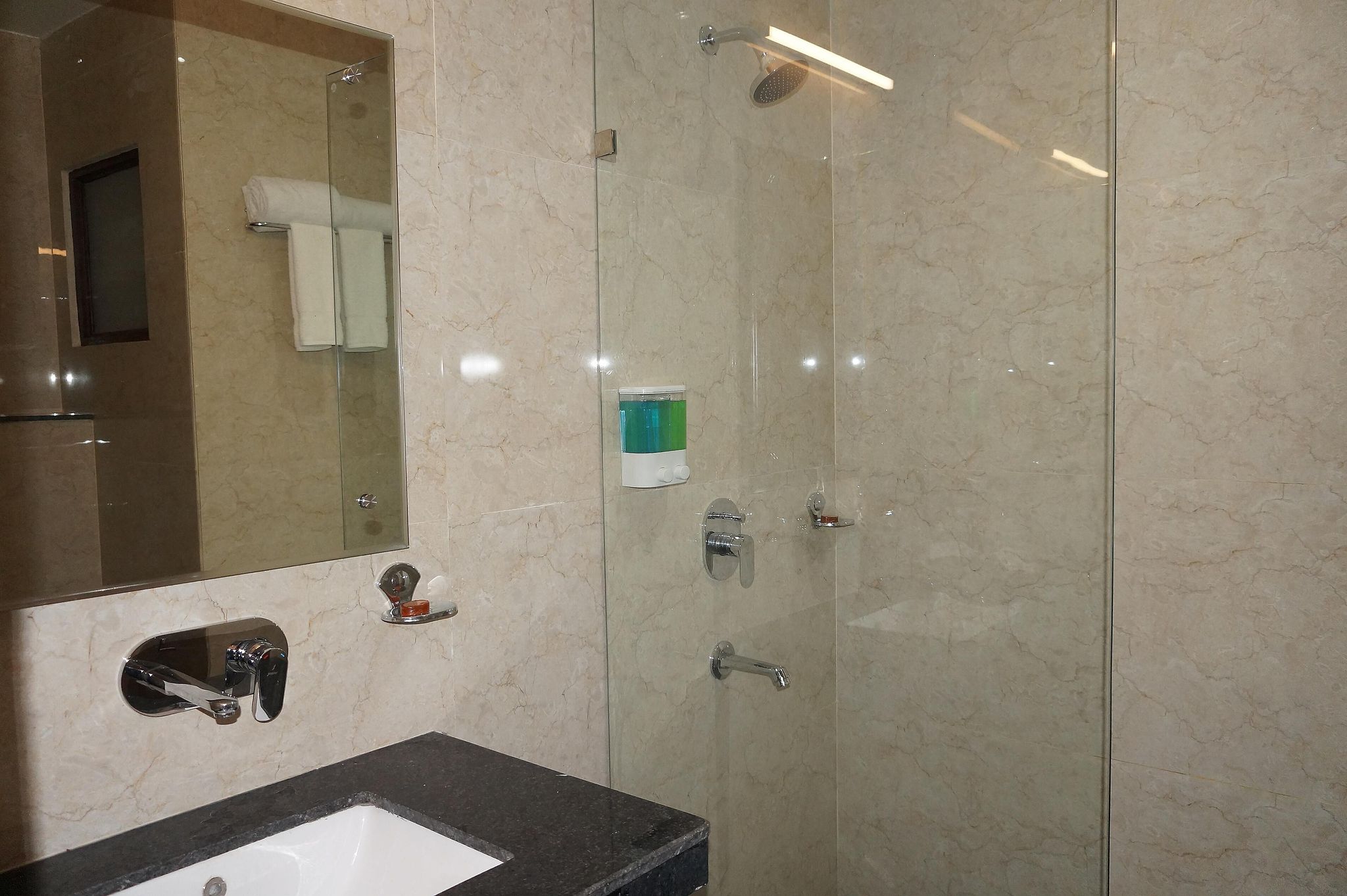 Neel Clarks Inn Agra Deluxe King Bed Room 5