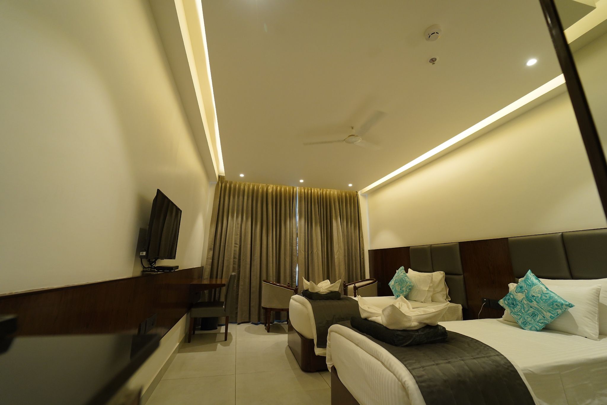 Kyriad Vajram Guntur By OTHPL Deluxe Twin Room 11