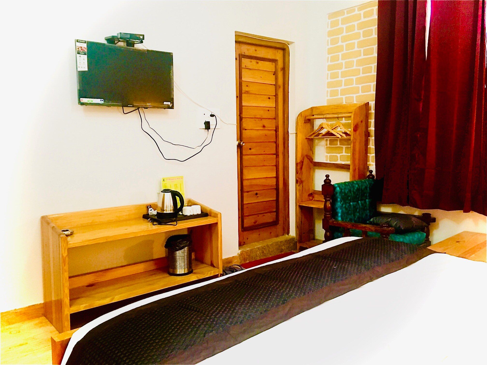 Hotel LA Riqueza - Kanatal Standard Room 4