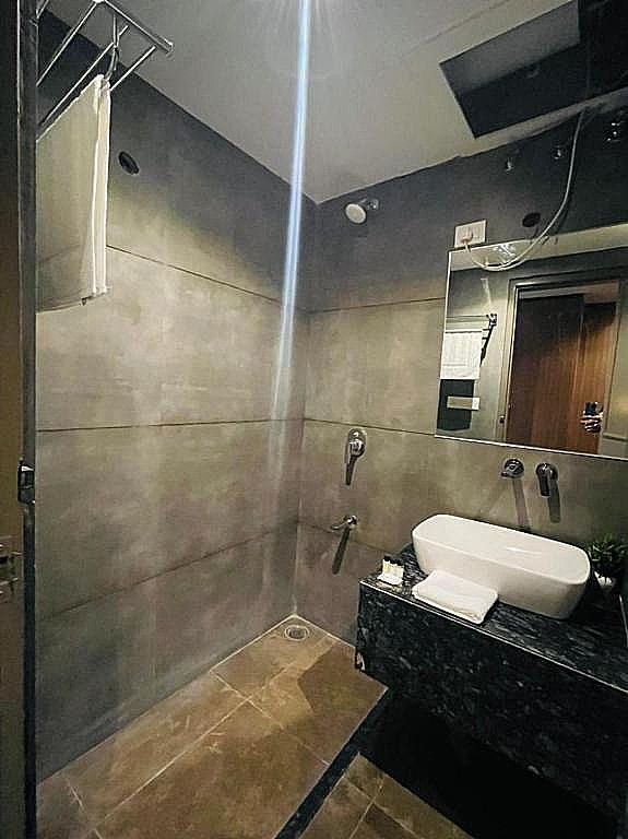 The Lalit international Deluxe Room 15