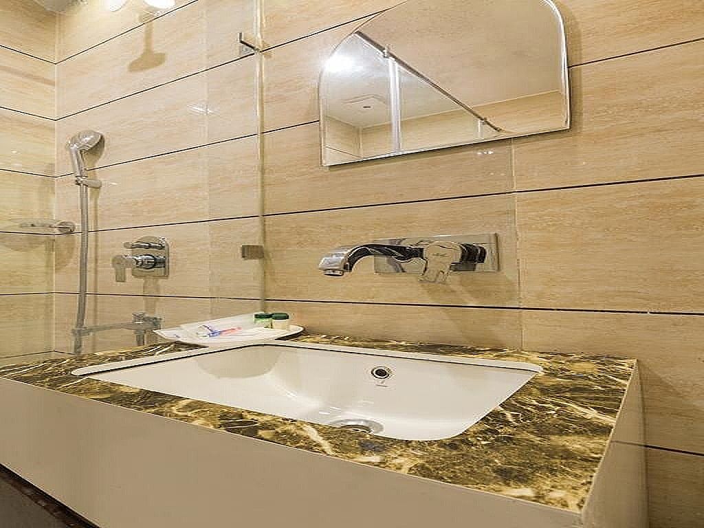 Cygnett Style Signature Mcleodganj Deluxe 6