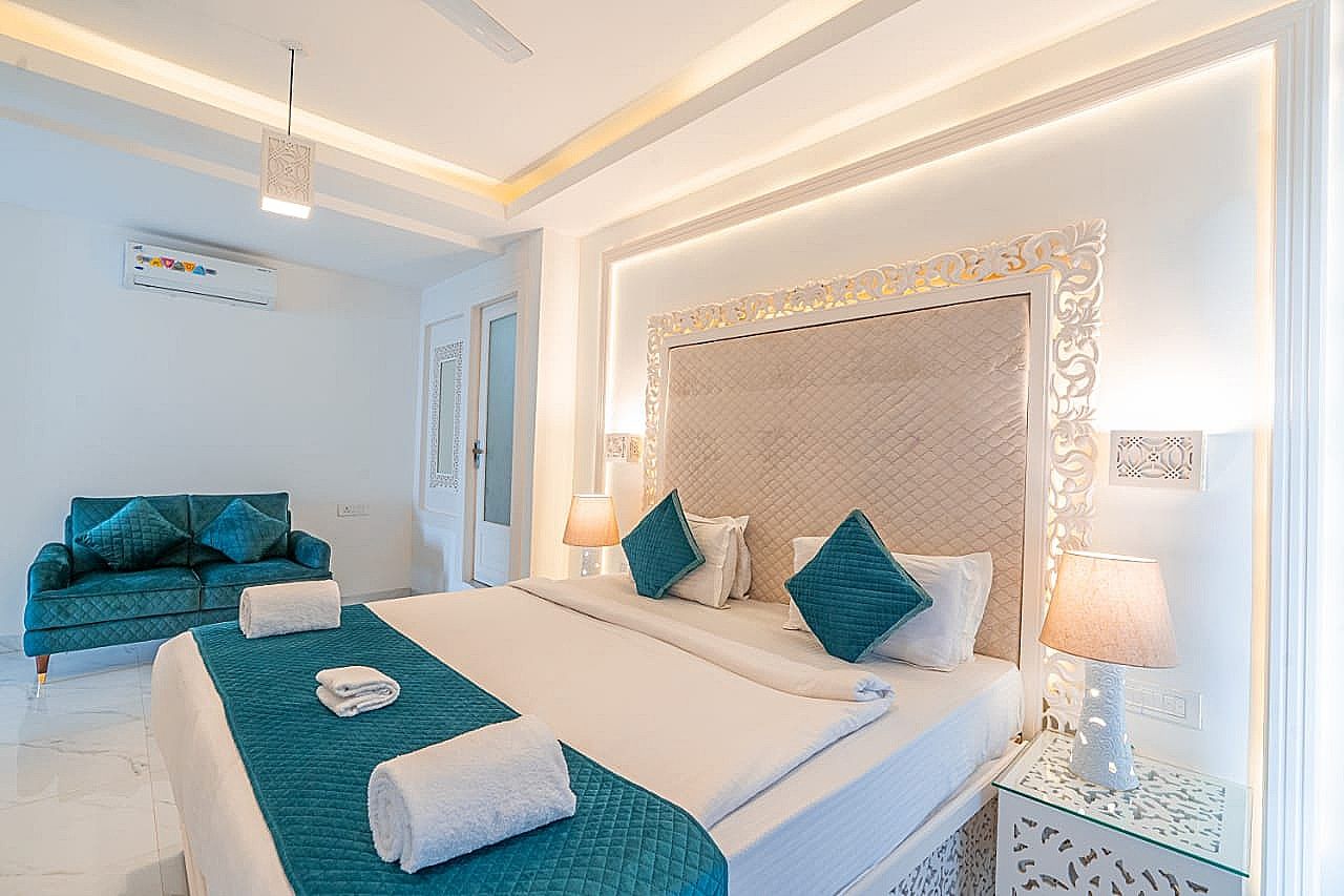 1BHK Presidential King Suites with Sea View