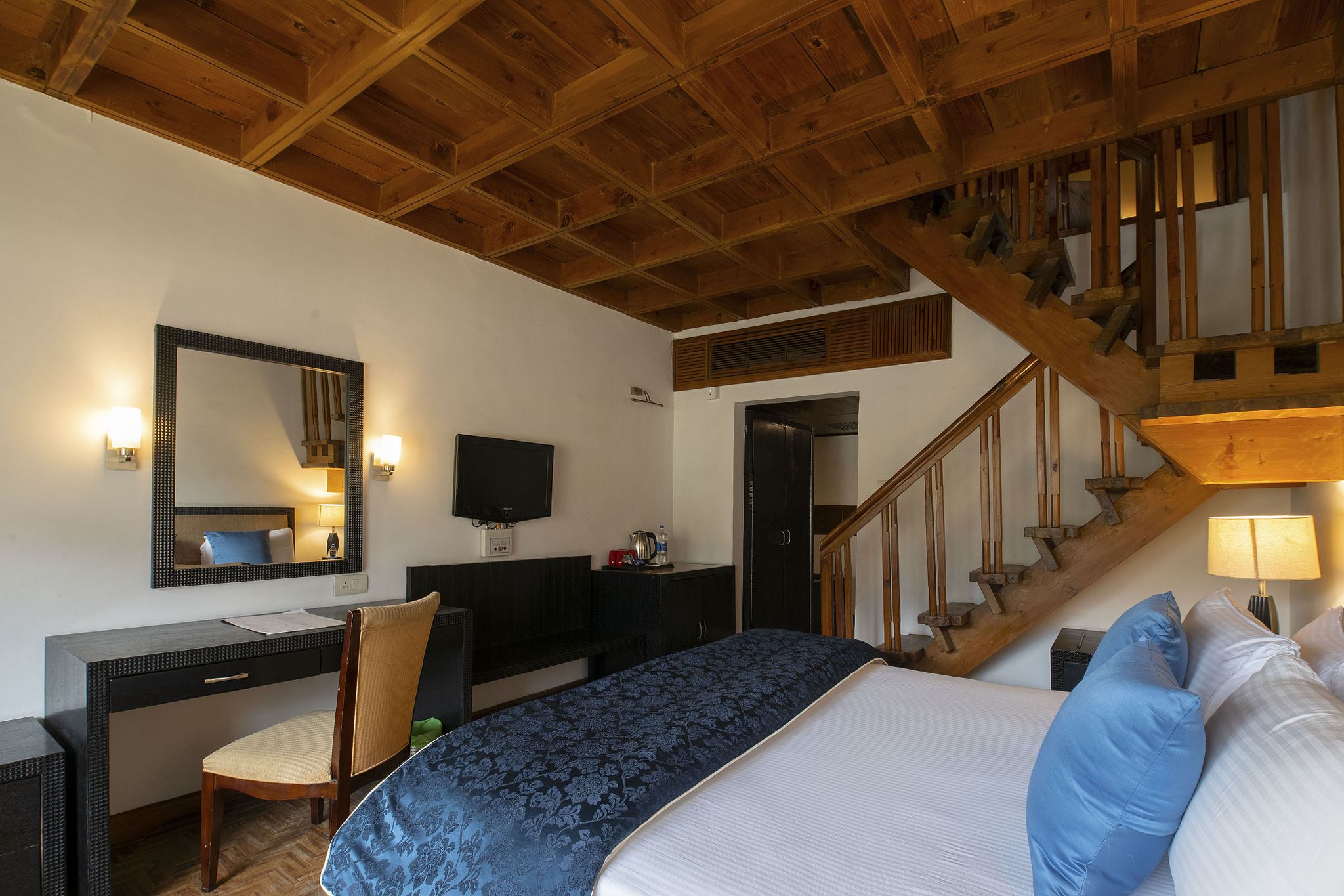 Mastiff Grand Manali Resort by OTHPL Duplex Room 10