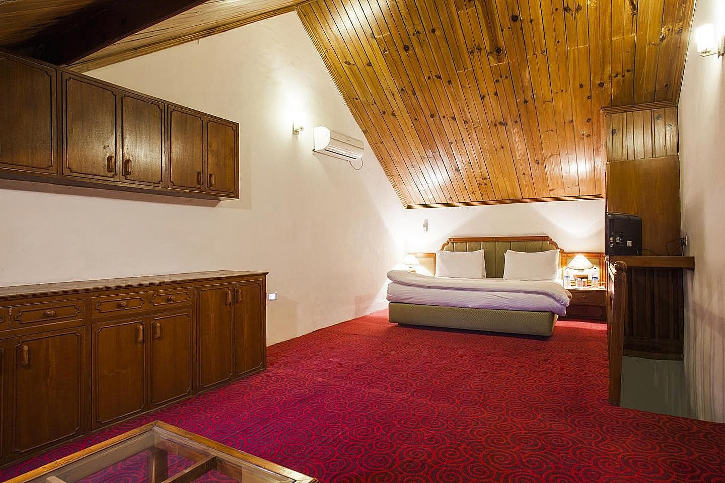 Mastiff Grand Manali Resort by OTHPL Duplex Room 4