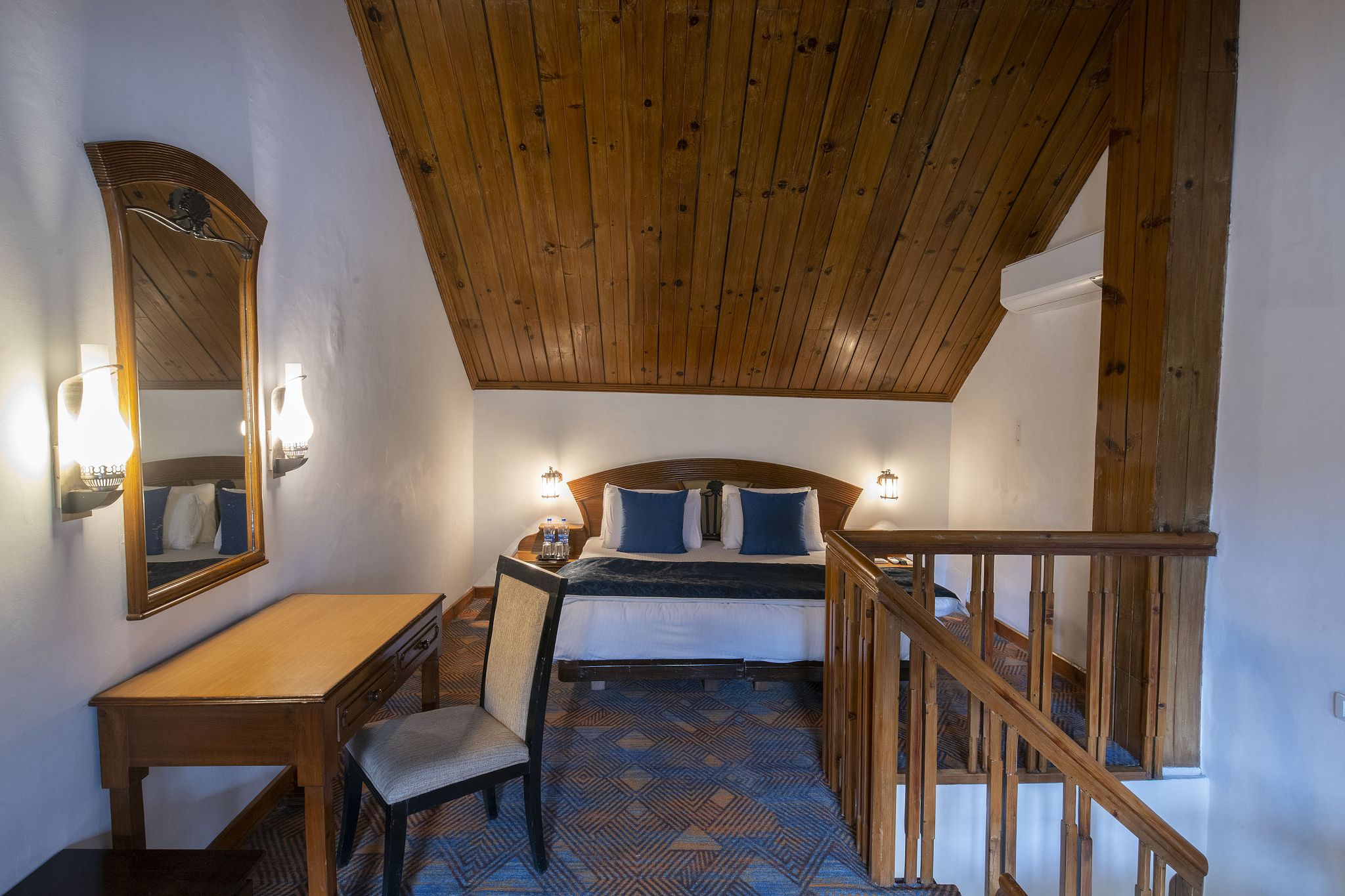 Mastiff Grand Manali Resort by OTHPL Duplex Room 8