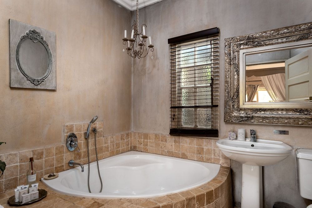 Petite Provence B&B Standard luxury room 6