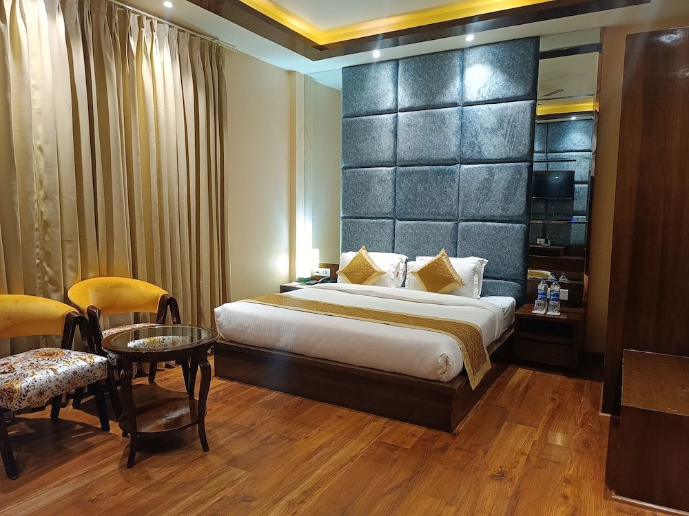 Mastiff Hotel Dalhousie Superior Non AC Room 5