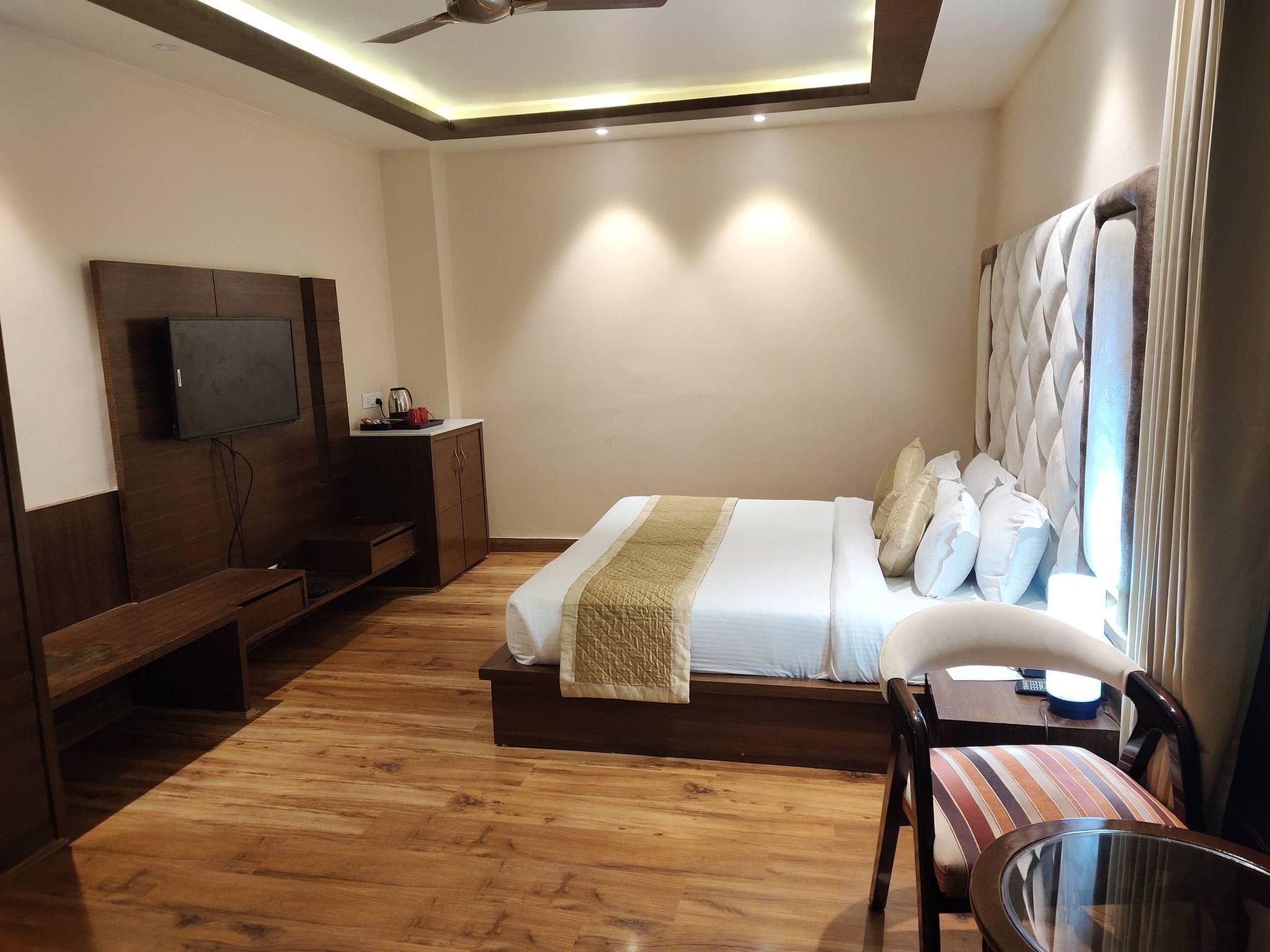 Mastiff Hotel Dalhousie Superior Non AC Room 4