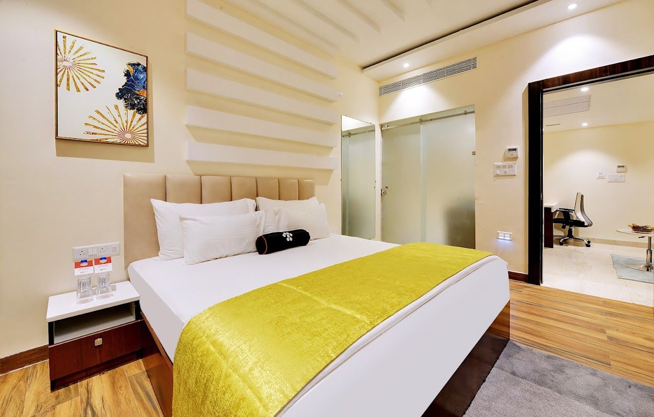 Suite with Breakfast