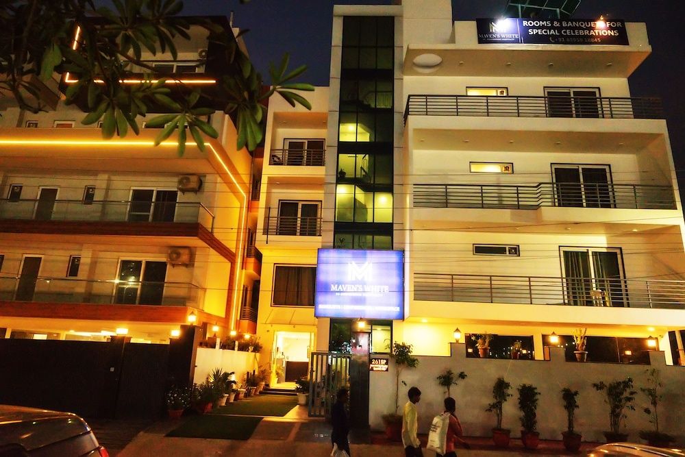 Hotel Mavens White Artemis Hospital Road