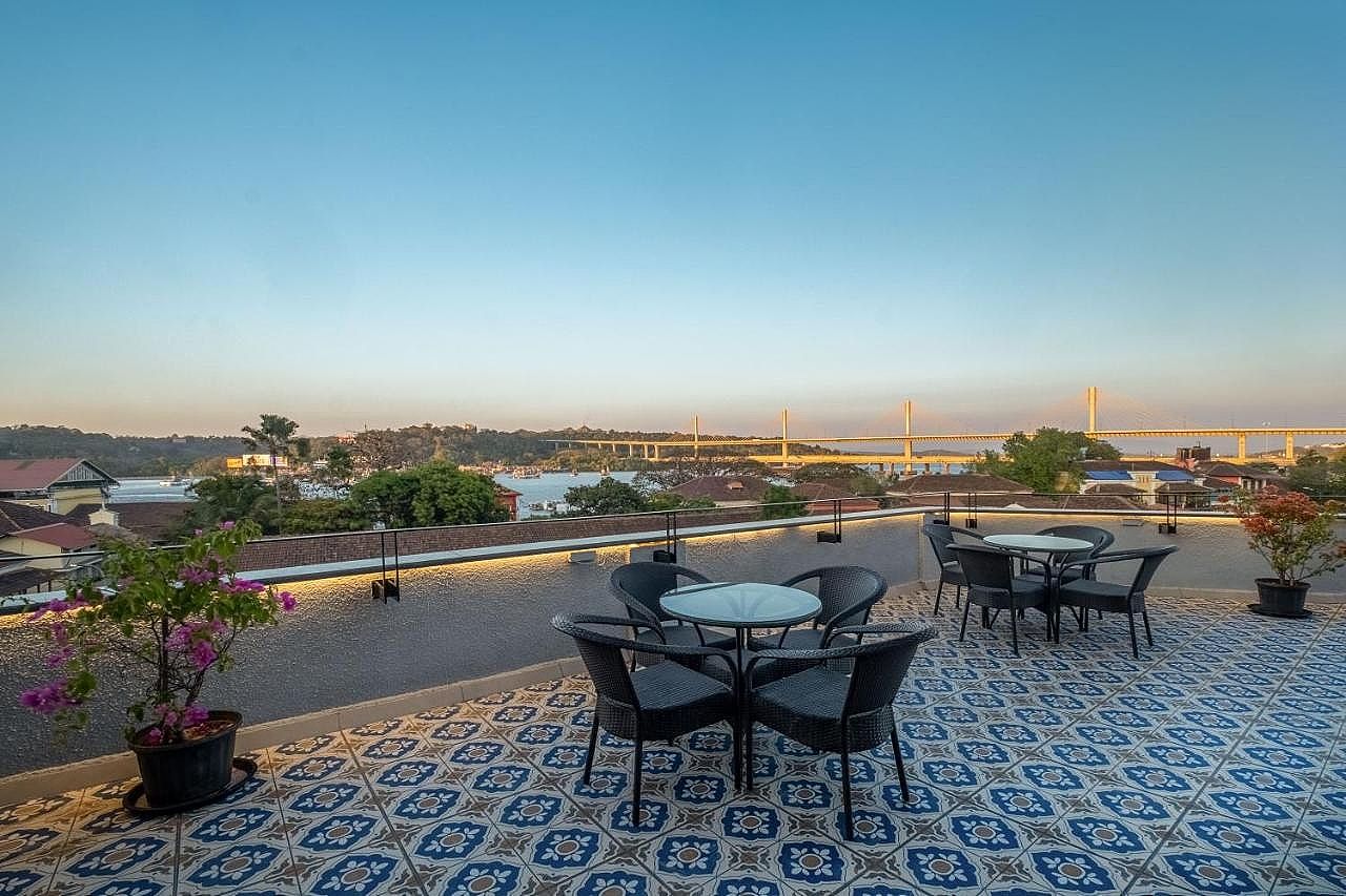 undefined O PIERRE 3