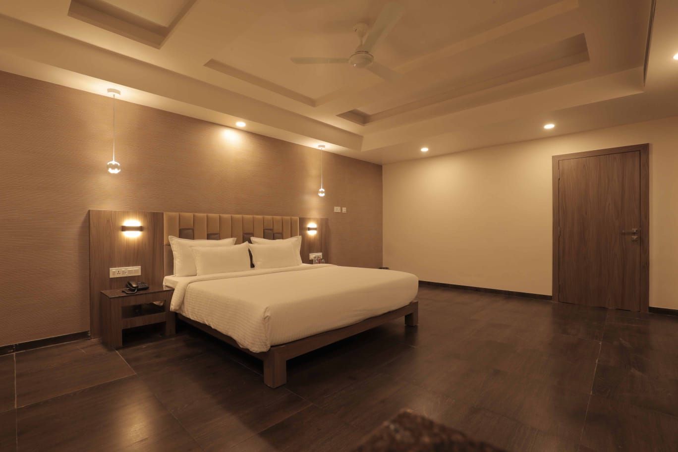 Pride Biznotel Sasan Gir Deluxe Room 3