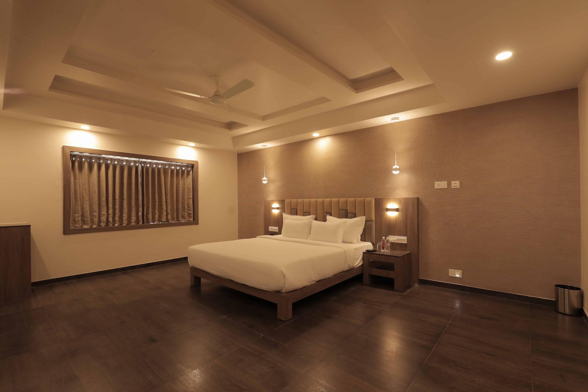 Pride Biznotel Sasan Gir Deluxe Room 6