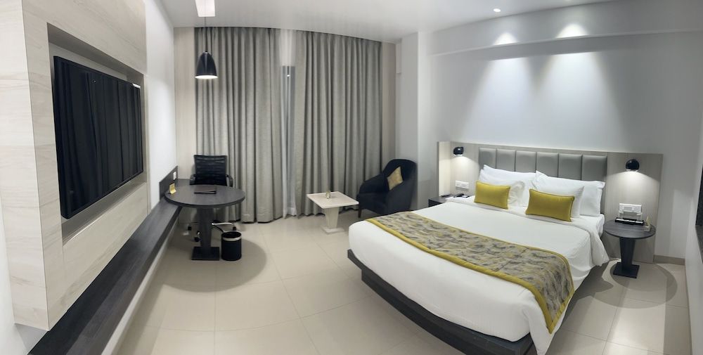 Rakabi The Fern, Igatpuri Winter Green Room 7