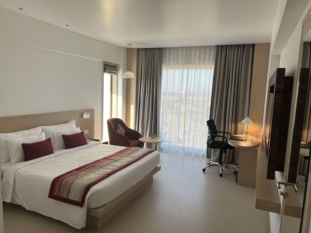 Rakabi The Fern, Igatpuri Winter Green Room 10