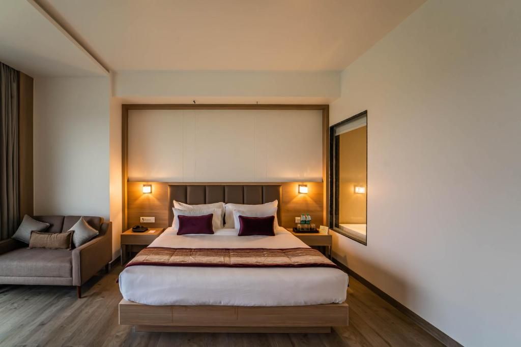 Fern Club Premium Room 