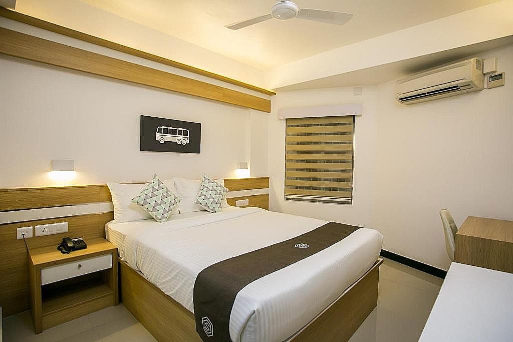 Sapphire Club Metro Deluxe Double Room 6