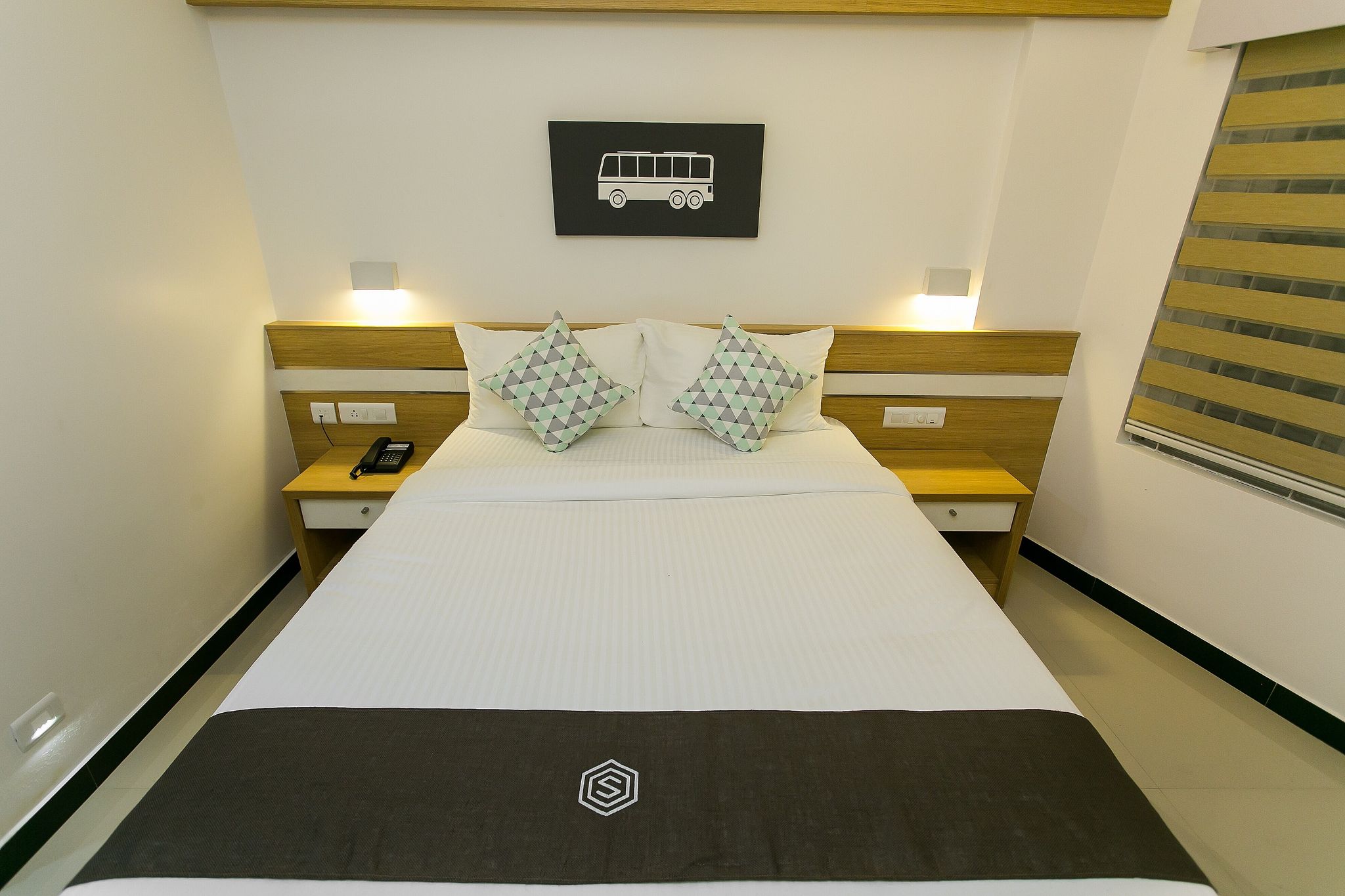 Sapphire Club Metro Deluxe Double Room 13