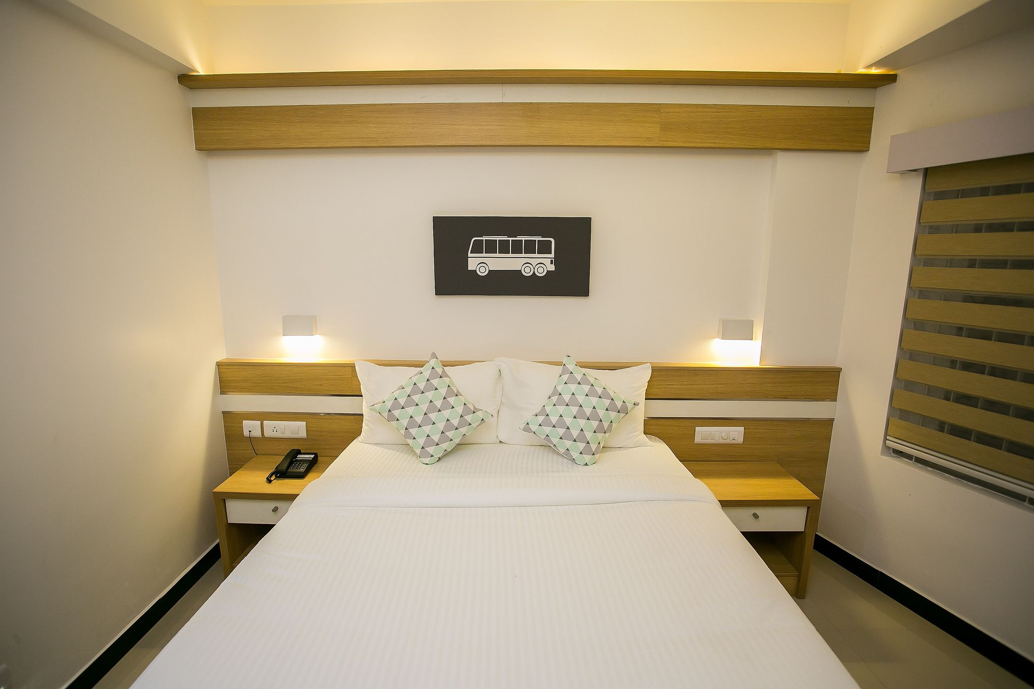 Sapphire Club Metro Deluxe Double Room 3