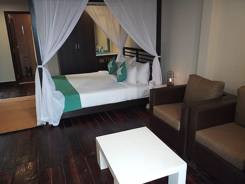 Signature Beach Suite with Jacuzzi in the Balcony - Sea view