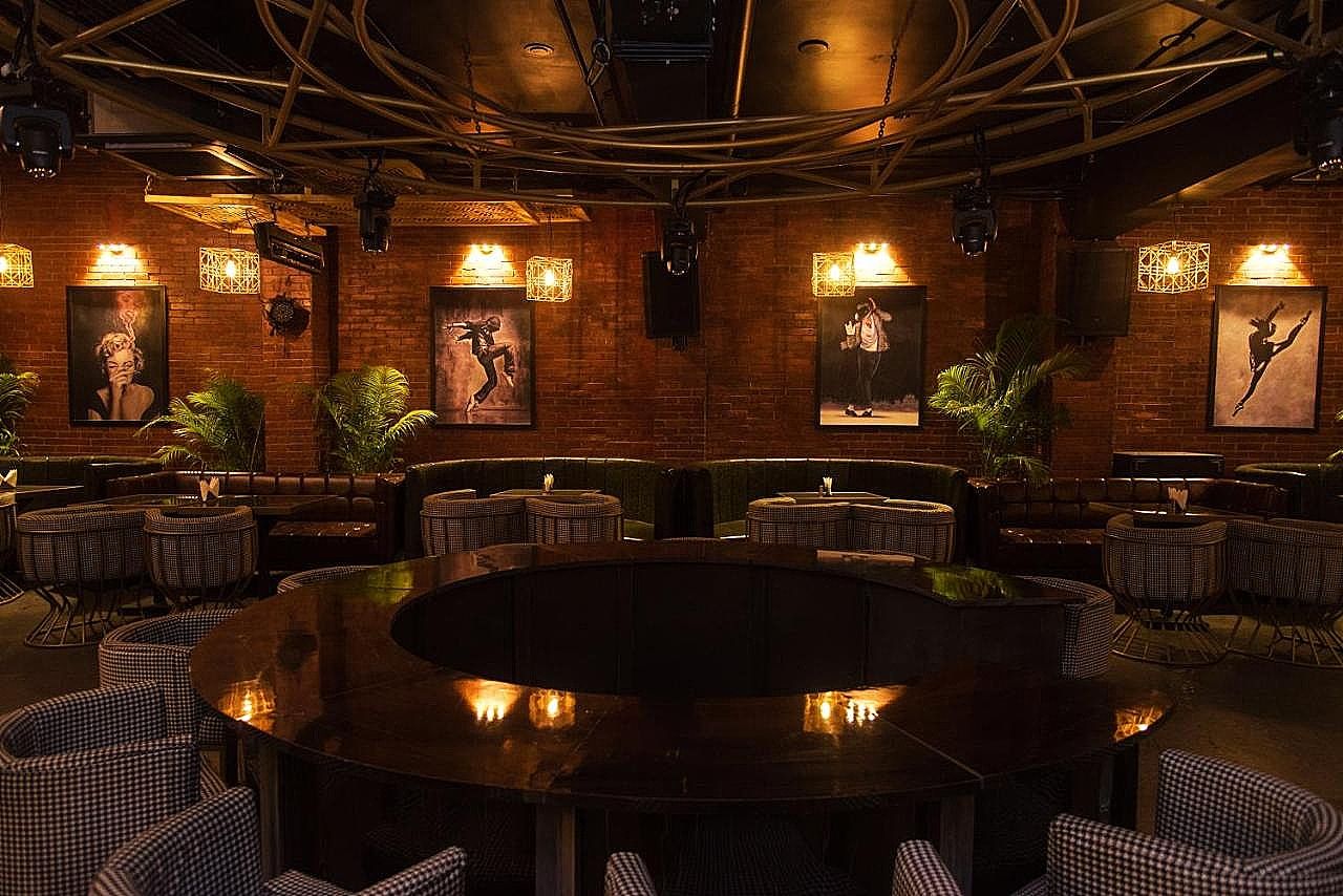 Bar