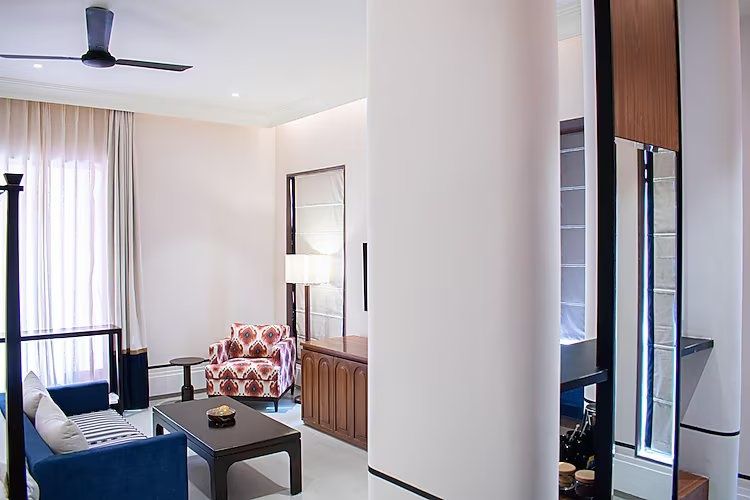 The Sierra - By The Lake Premium Suite with Bathtub 6