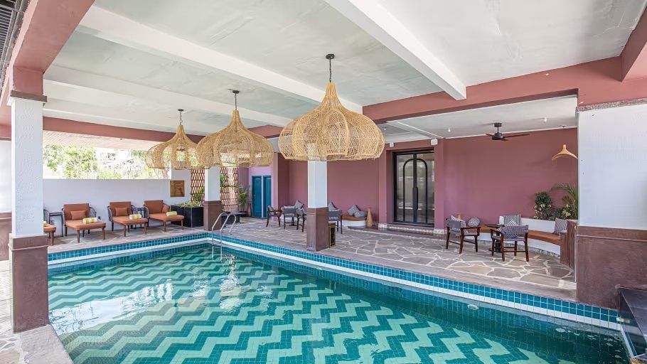 undefined The Sierra - By The Lake 4