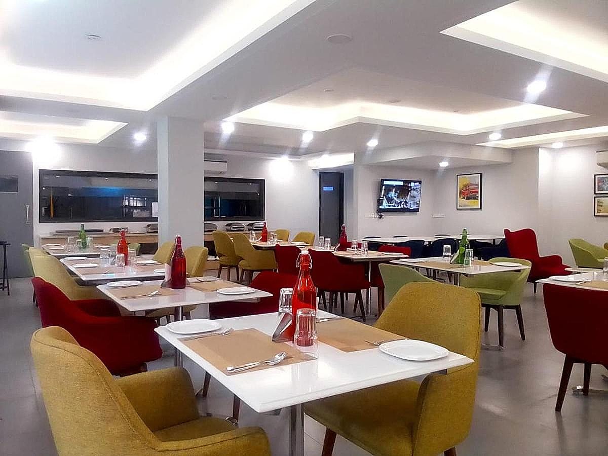 Food & Dining