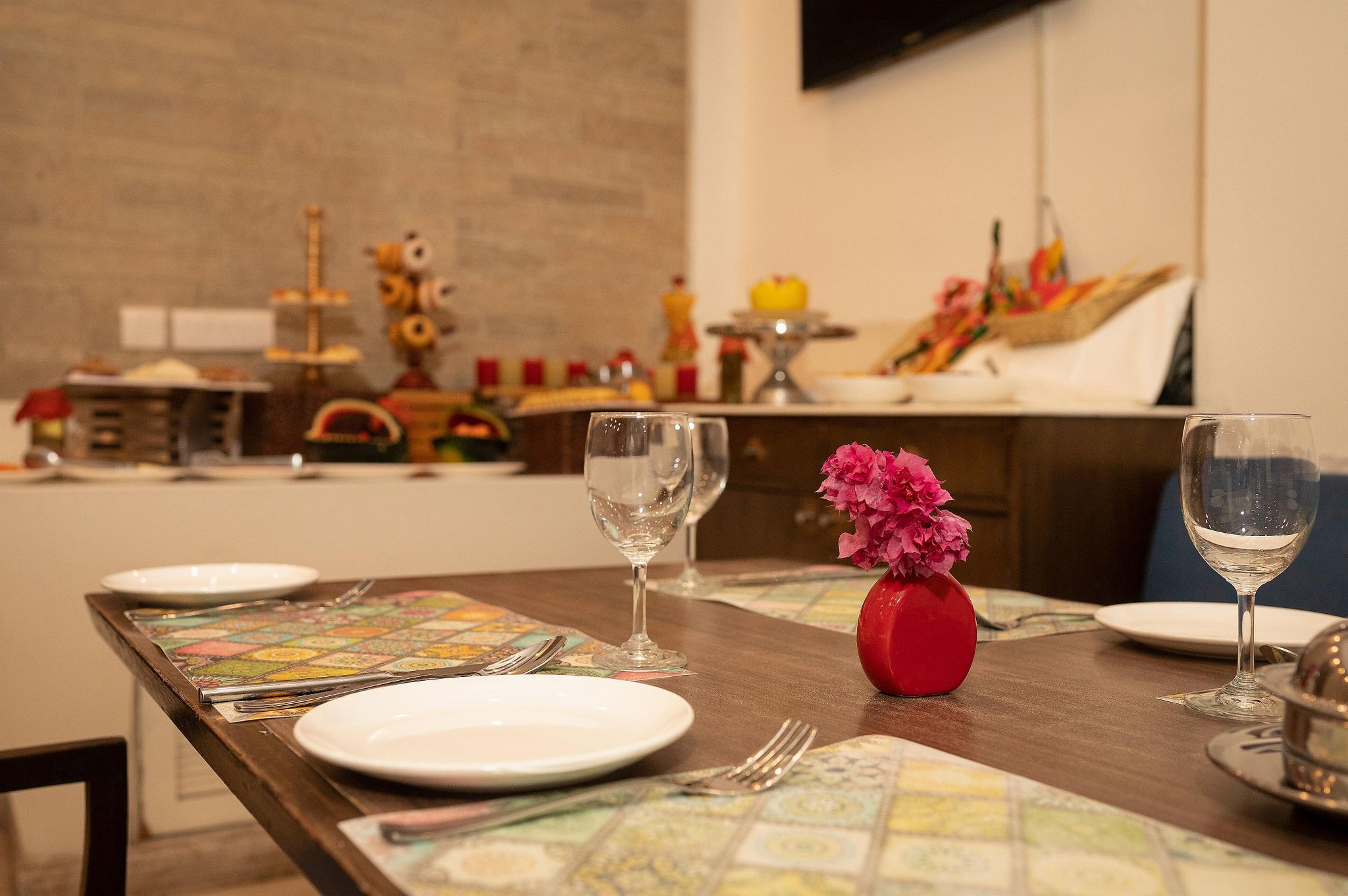 Food & Dining