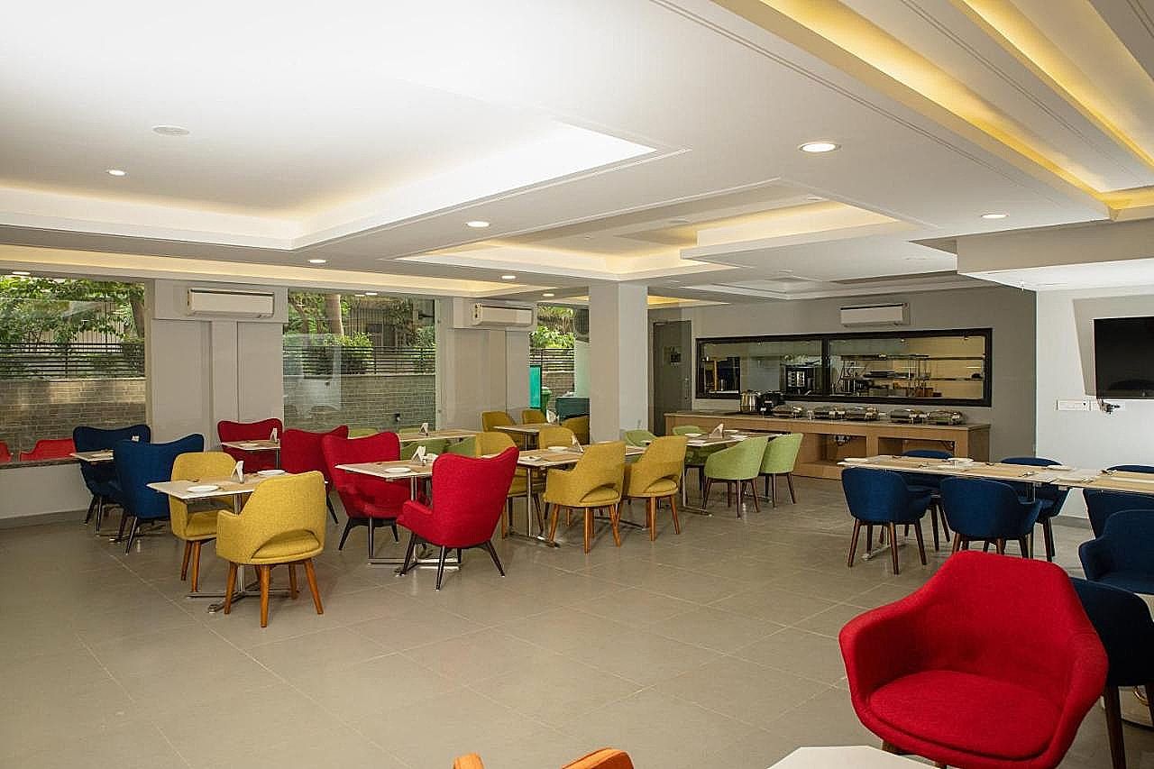 Food & Dining